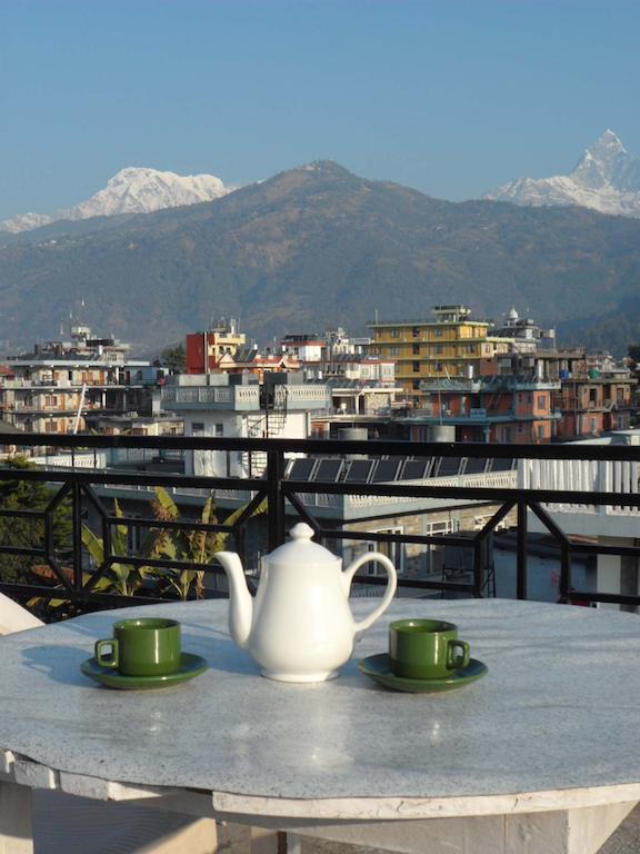 Hotel Nirvana Pokhara Kültér fotó