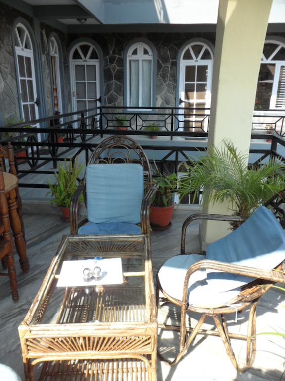 Hotel Nirvana Pokhara Kültér fotó