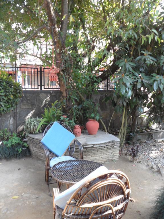 Hotel Nirvana Pokhara Kültér fotó