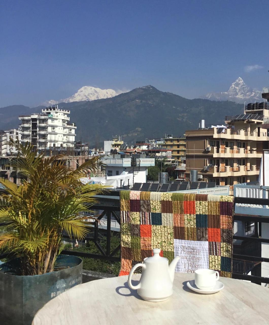 Hotel Nirvana Pokhara Kültér fotó